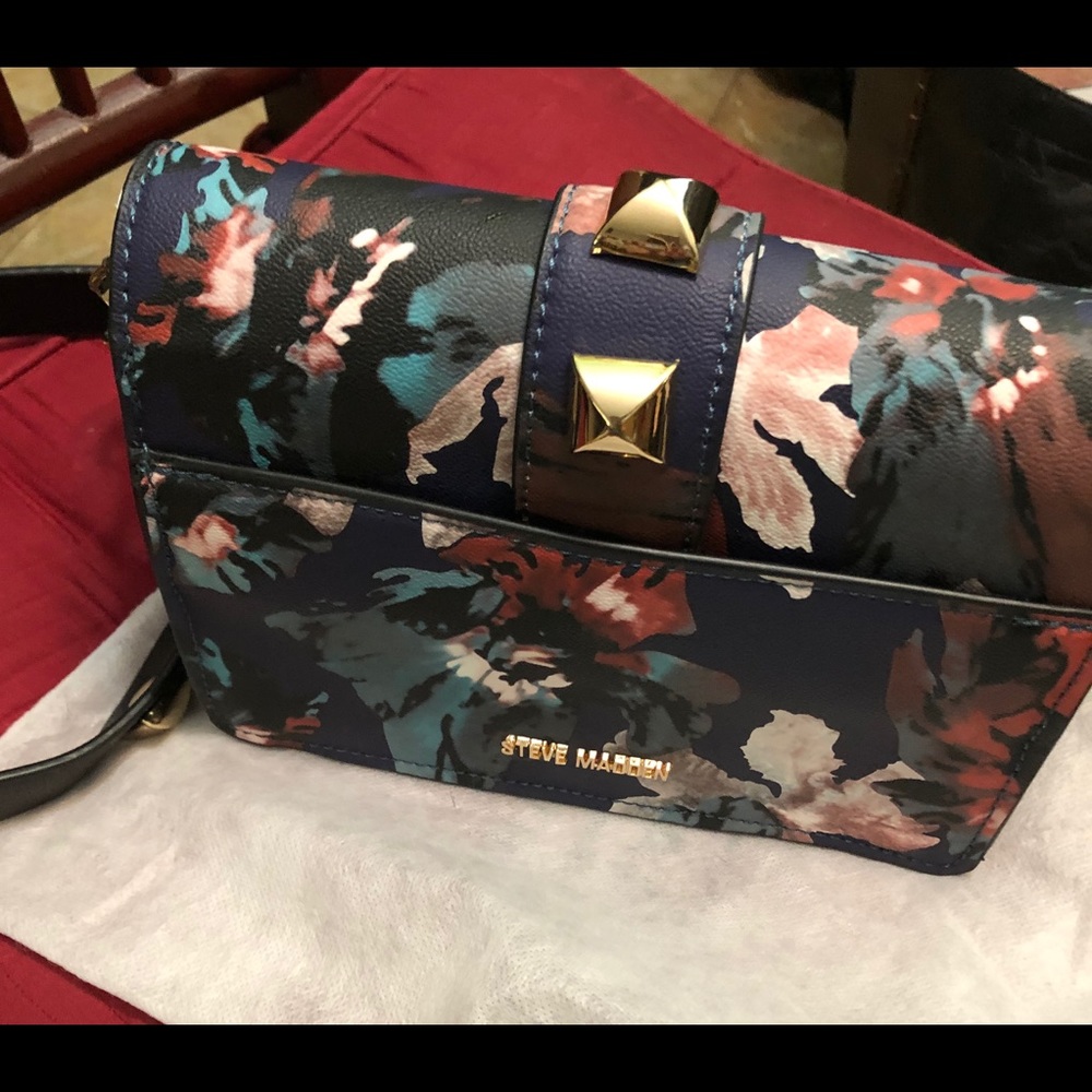 Steve Madden shoulder bag